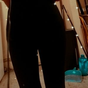 Black Time and Tru Leggings M